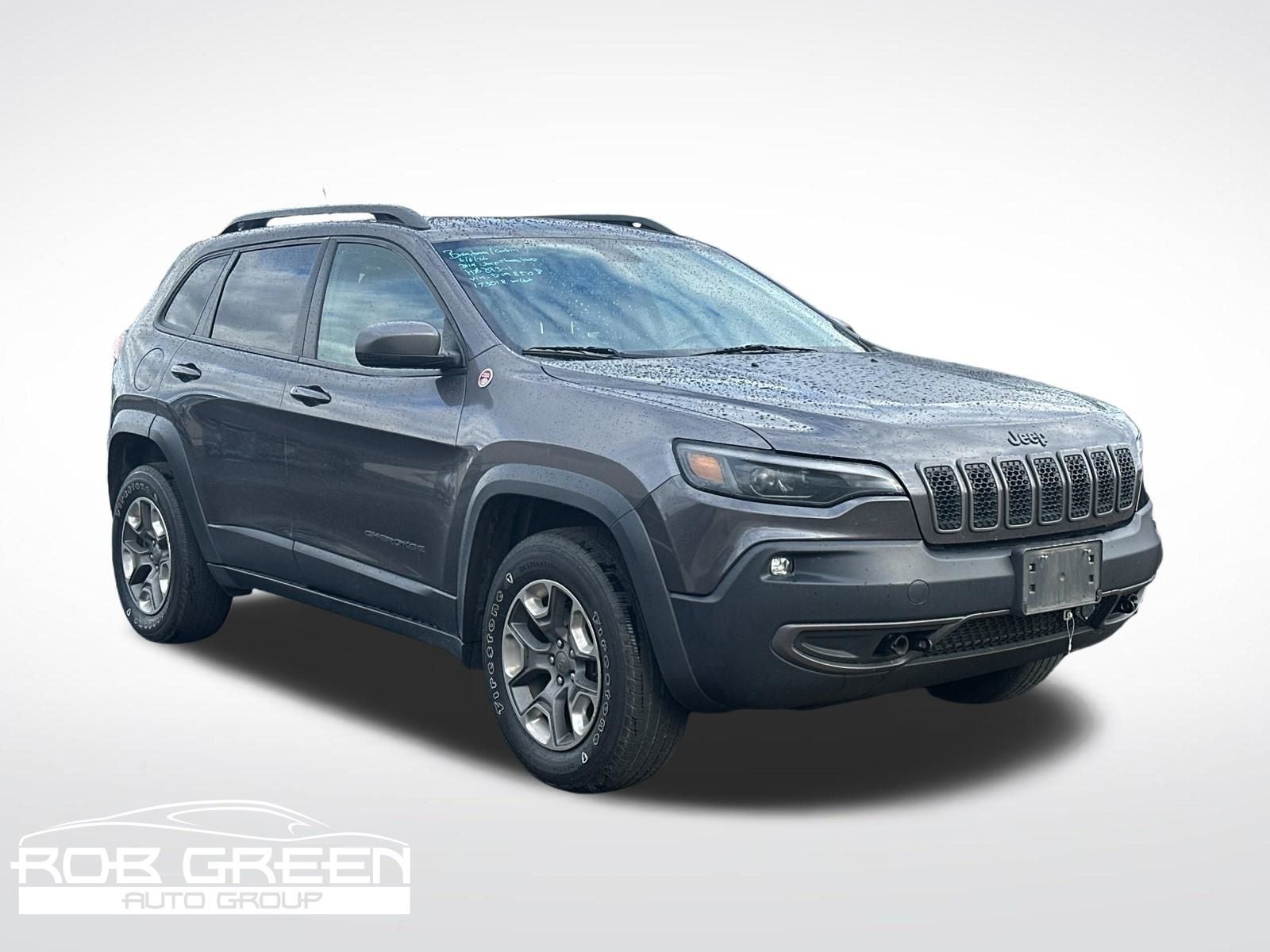 2019 Jeep Cherokee Trailhawk in Granite Crystal Metallic Clearcoat — front three-quarter view