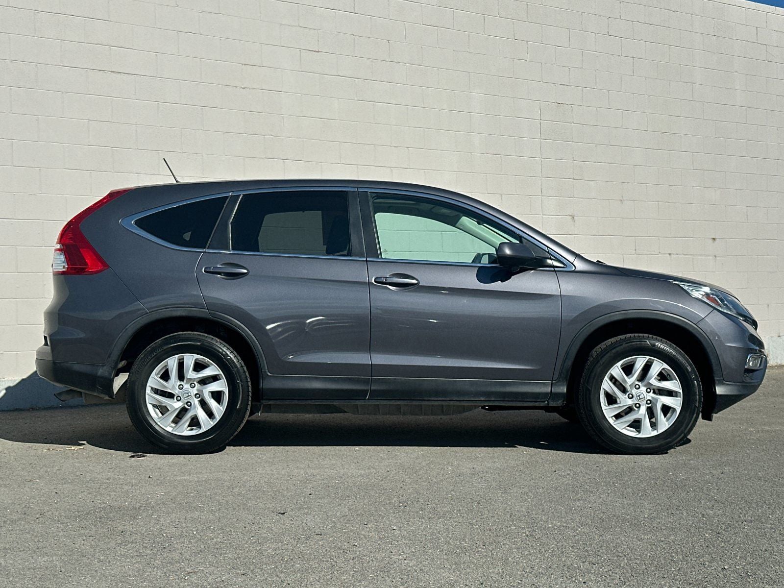 2016 Honda CR-V — side profile view